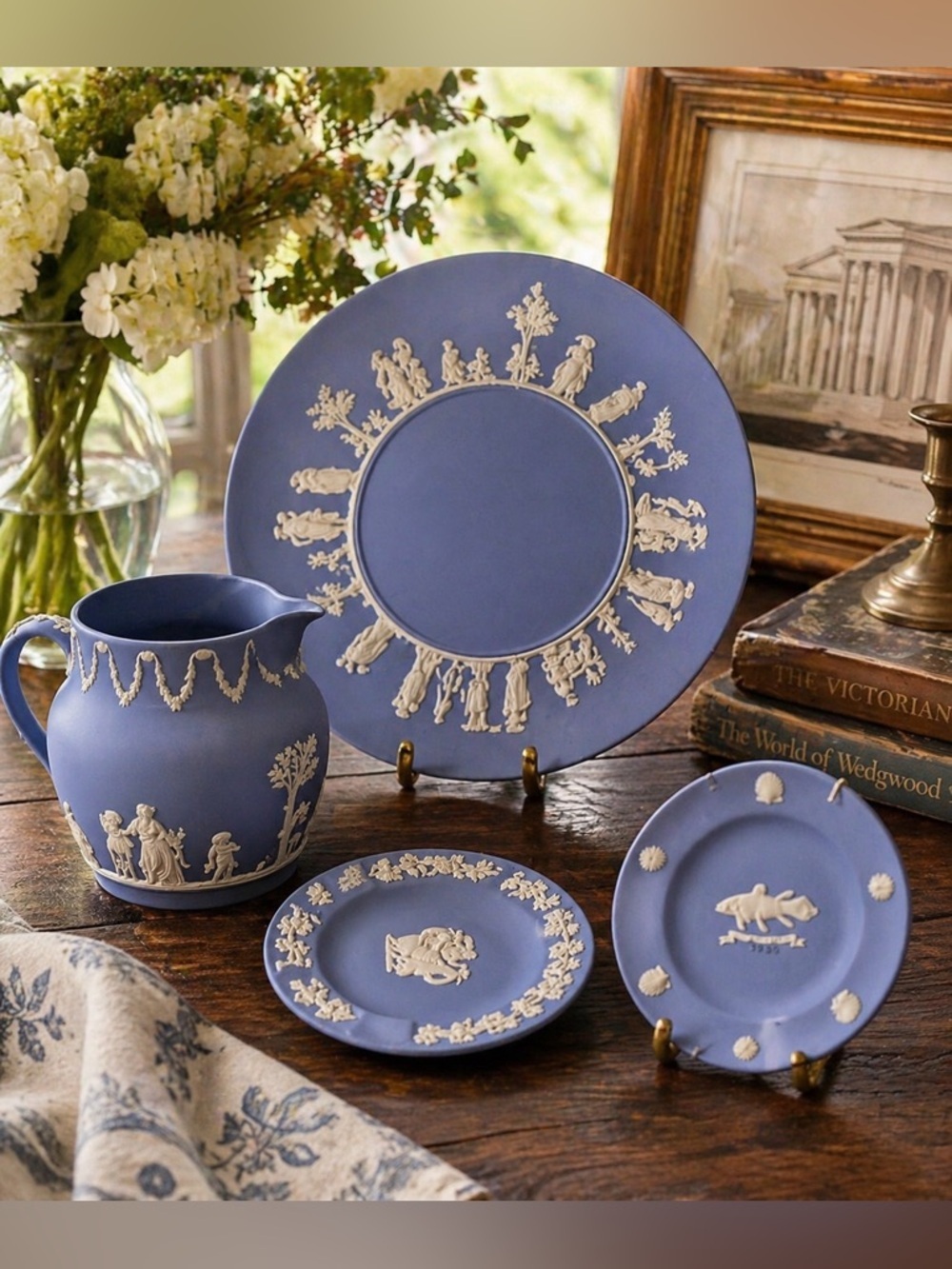 Vintage Wedgwood Jasperware Set | 1955 Blue & White Relief | 4 Piece Collectible - Picture 1 of 8